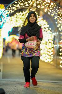 BIB: 18907
                            <button type="button" onclick="openModal(24741272)" class="btn btn-primary btn-sm float-right btn-popup" data-toggle="modal" data-target=".modal-high-quality">
                        <i class="fas fa-shopping-cart"></i> Add to Cart
                    </button>
                                            <button type="button" onclick="isThisMe(24741272, true)" class="btn btn-success btn-sm float-right btn-popup btn-isme hidden" data-toggle="tooltip" data-placement="bottom" title="นี่คือรูปของคุณใช่ไหม คลิกที่นี่เพื่อเอาเข้าอัลบั้ม">
                        <i class="fas fa-plus"></i> Add to album
                    </button>
                    <button type="button" onclick="isThisMe(24741272, false)" class="btn btn-warning btn-sm float-right btn-popup btn-isnotme hidden">
                        <i class="fas fa-ban"></i> Remove from album
                    </button>